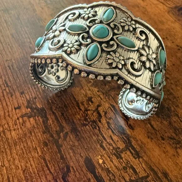 Western Cowgirl Turquoise Gemstone Floral Wide Cuff Bracelet in Mixed Metals - Picture 5 of 11